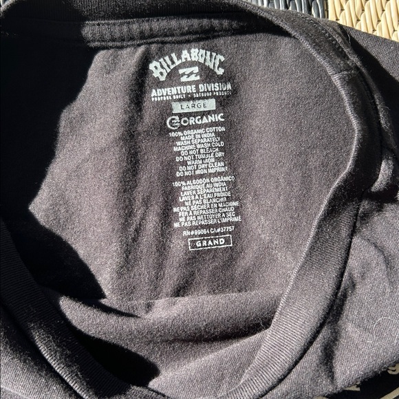 Billabong Men’s Organic Cotton Black Long Sleeve w/Mountain Design + Logo - Picture 5 of 5